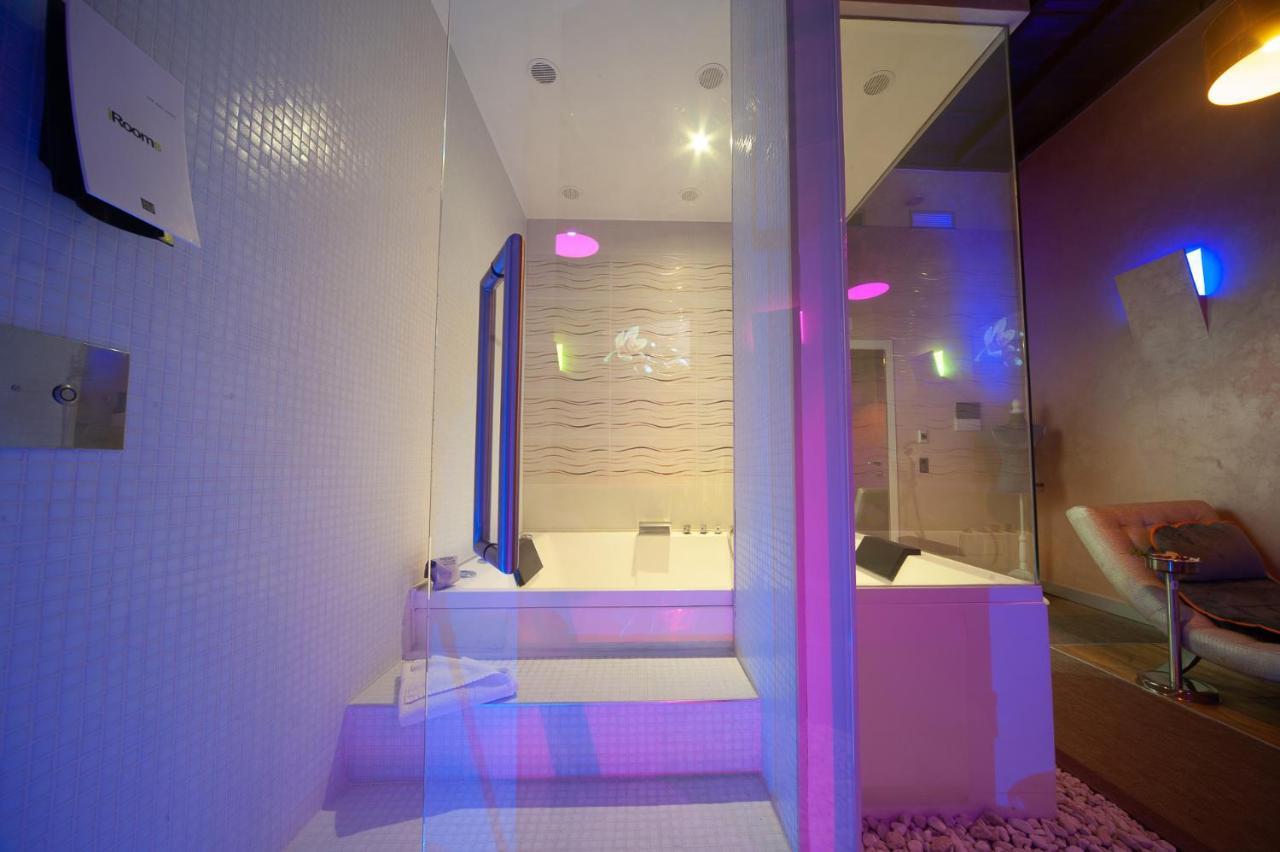 Irooms Jacuzzi Suites Roma Exterior foto